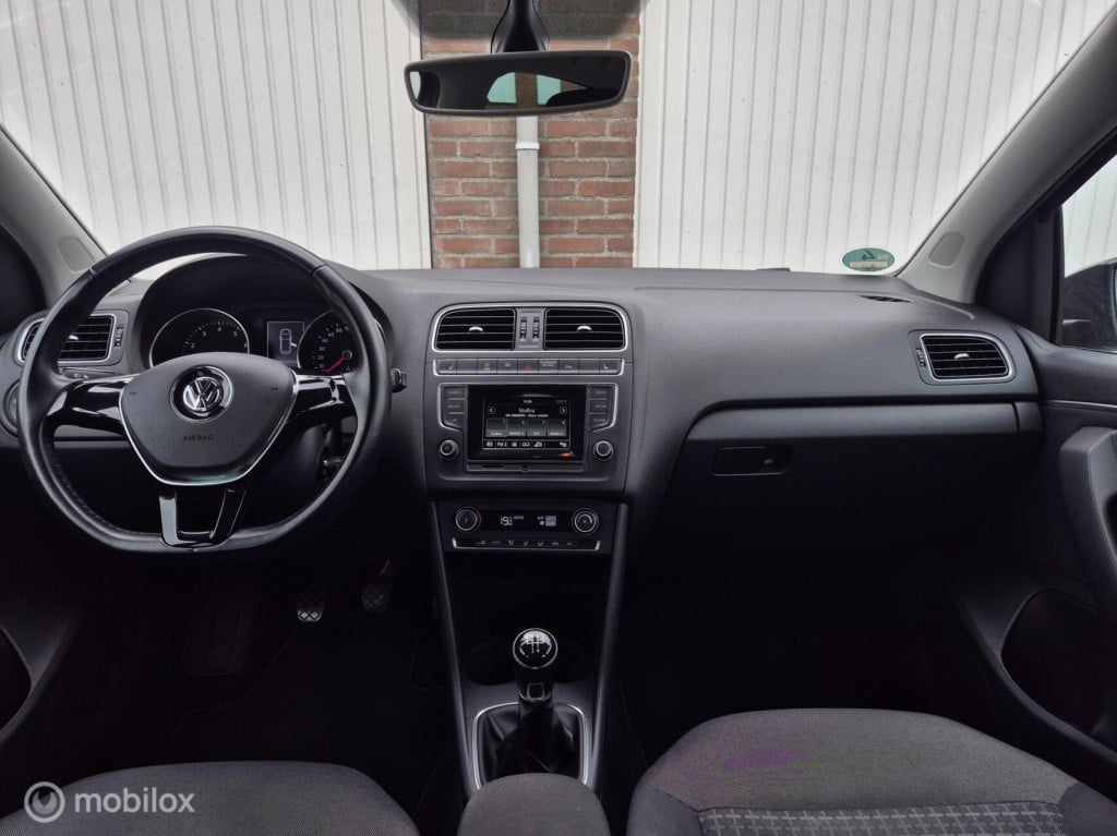 Volkswagen Polo 1.2 tsi comfortline / parkeersensoren voor + achter / stoel