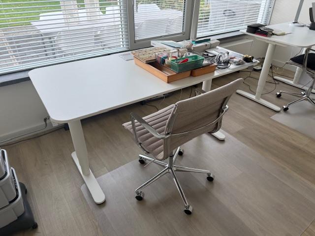 Ikea elektrisch bureau, wit, 160 x 80 cm