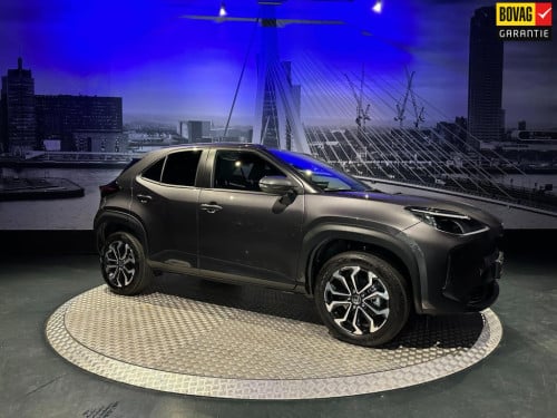Toyota Yaris Cross 1.5 hybrid 130 dynamic *acc*winterpakket*camera*17inch*