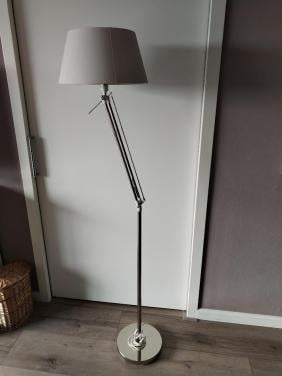 STAANDE SCHEMERLAMP
