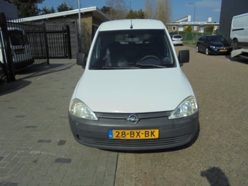 Opel Combo nette auto 1.3CDTi met N.A.P, APK Mei 2026 rijd schakeld 100%