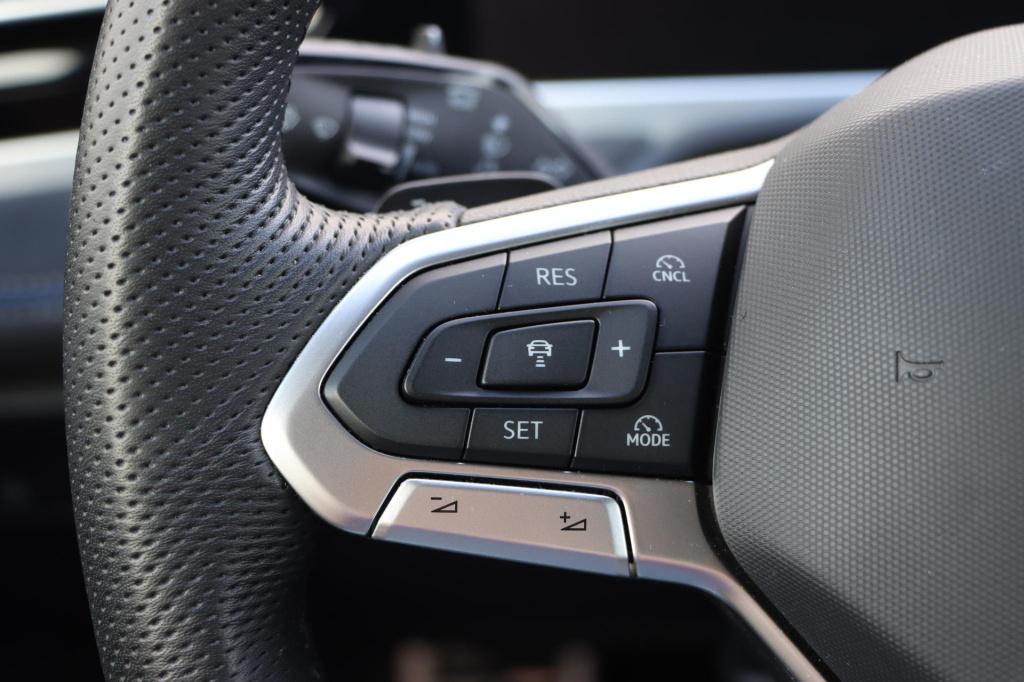 Volkswagen Passat variant 1.5 etsi r-line business dsg7 150pk ergo stoel | 