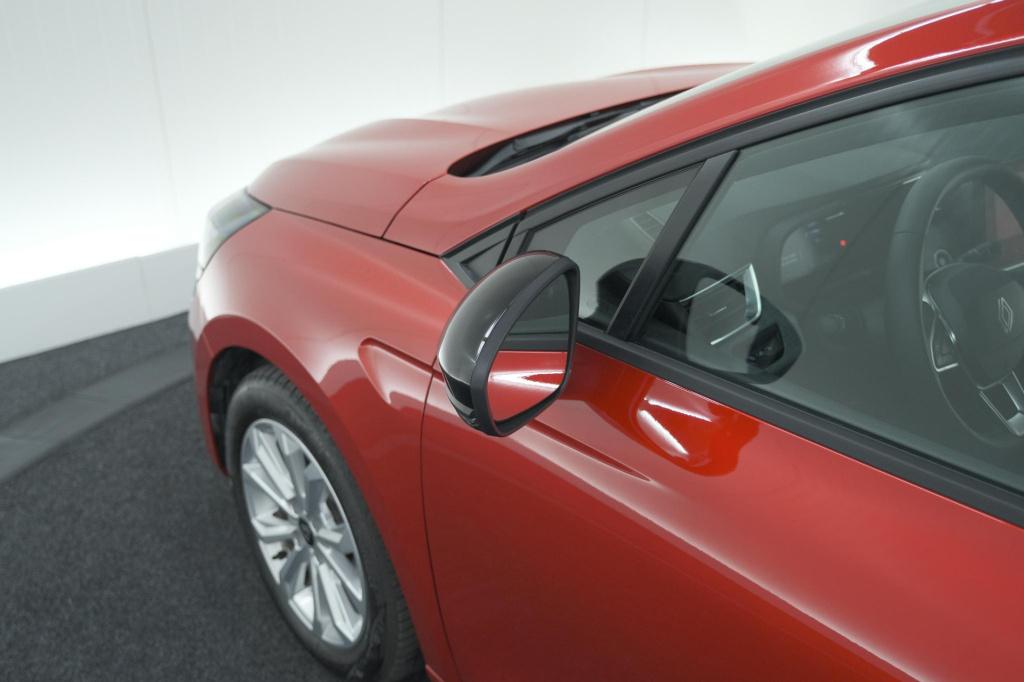 Renault Clio tce 90 gpf evolution | parkeersensoren | navigatie | apple car