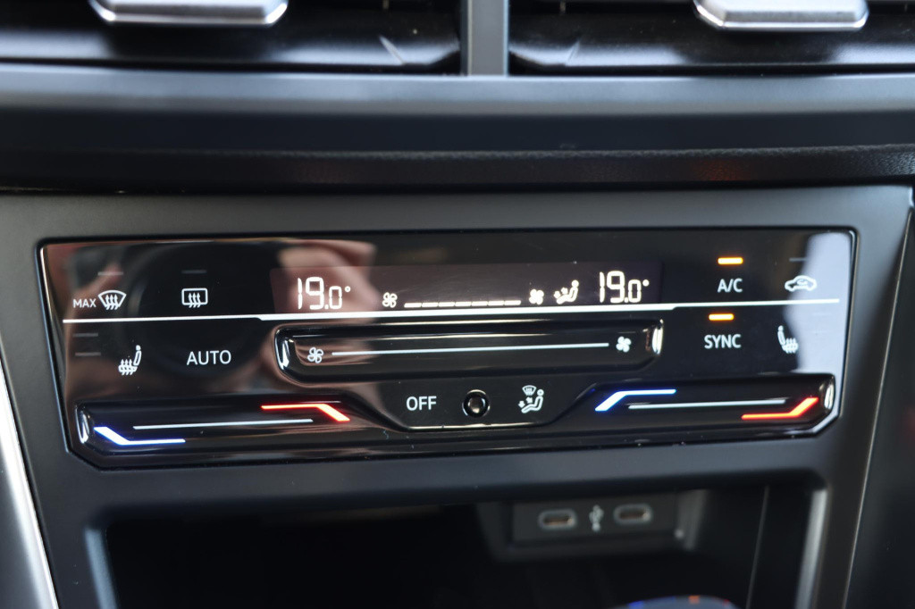 Volkswagen Polo 1.0 tsi life business