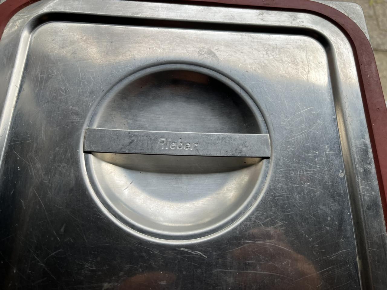 Gastronorm 1/1 bak RVS geperforeerd met bak en steekdeksel