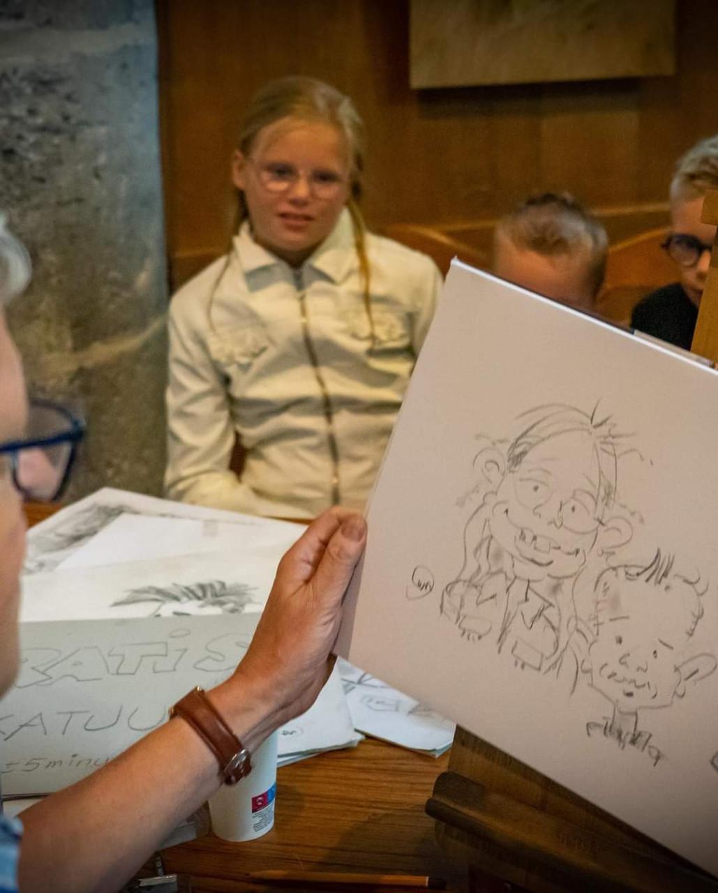 Leuk voor uw feest: laat karikaturen tekenen!