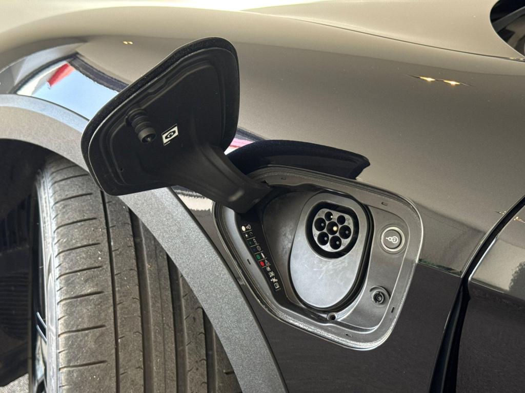 Porsche Taycan cross turismo 4 93 kwh