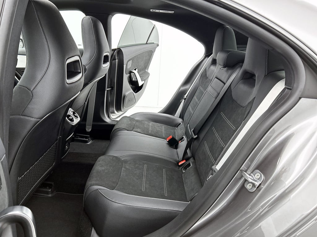 Mercedes-Benz Cla 180 business solution amg | amg line plus pakket | head-u