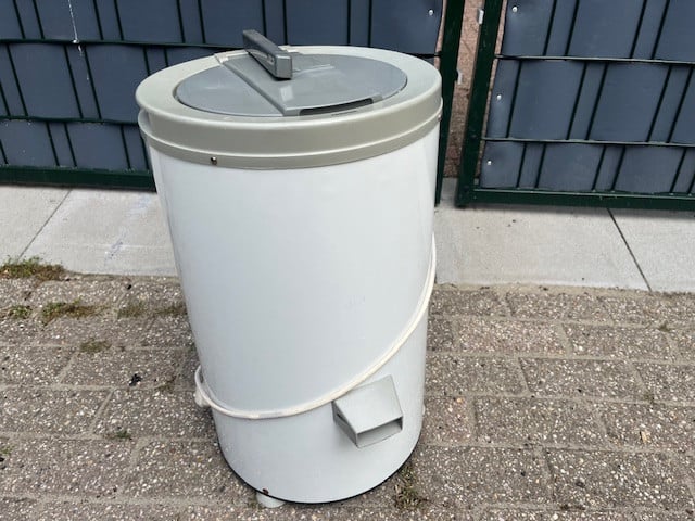 4 Centrifuges