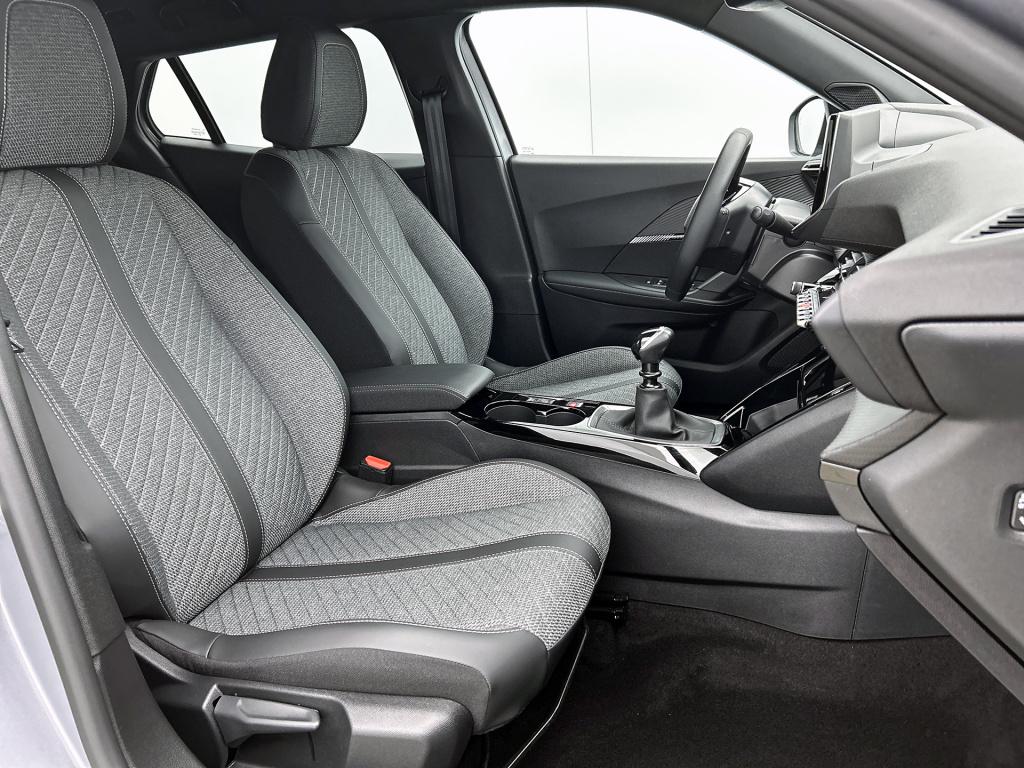 Peugeot 2008 100 pk allure | keyless entry | parkeersensoren voor + achter 
