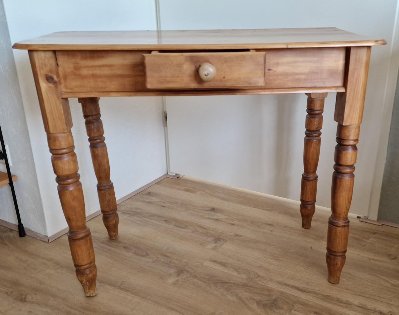 Grenen Side table/Theetafeltje (GEREVISEERD)