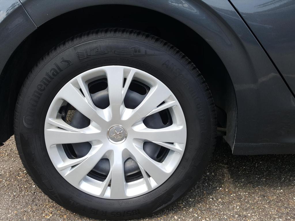 Peugeot 208 1.2 82pk 5d blue lion navigatie | airco | cruise control | park