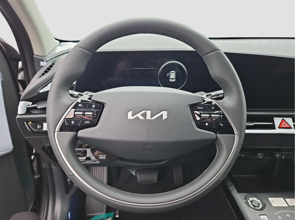 Kia Niro Ev air 64.8 kwh | company car | 10 jaar garantie | parkeercamera |