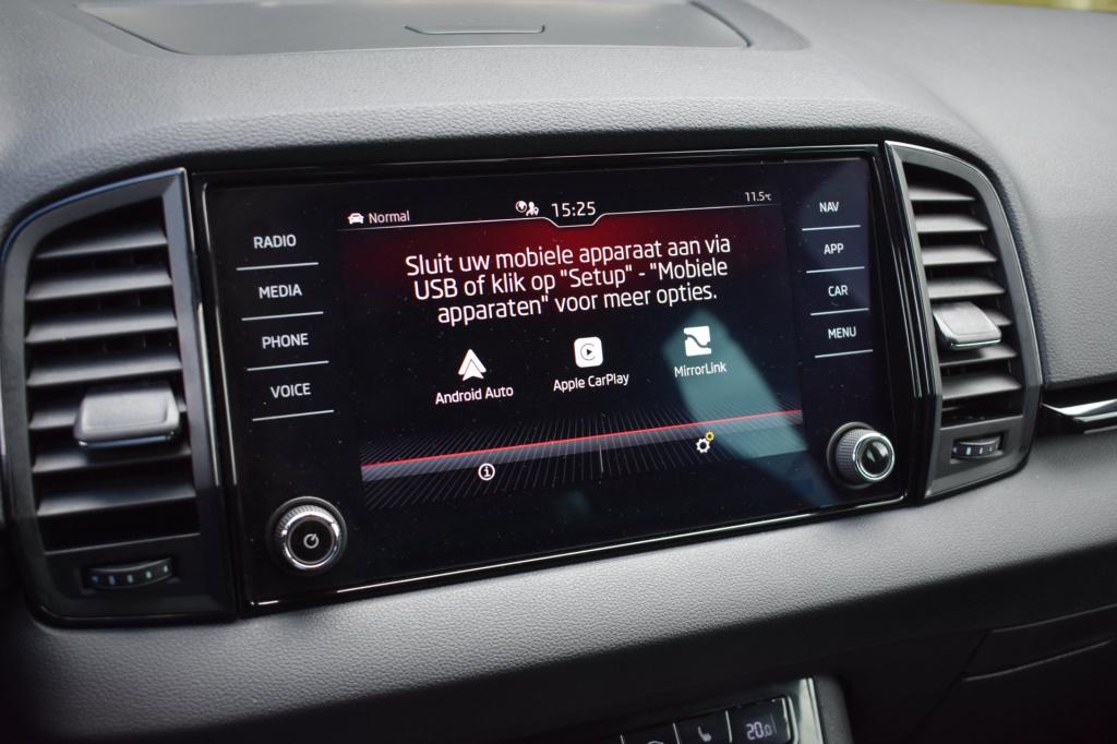 Skoda Karoq 1.5 tsi act sportline | camera | nap | stoelverwarming | apple 