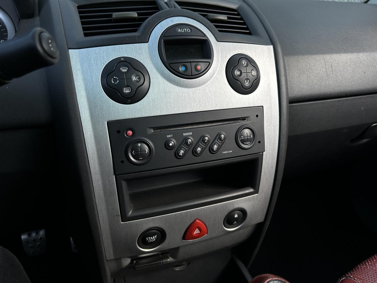 Renault Mégane Coupé-Cabriolet 2.0-16V Priv. Luxe/LEDER/AP