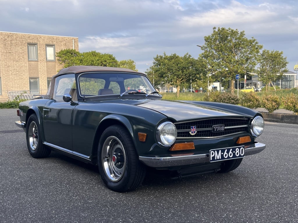 Triumph TR6 soft top
