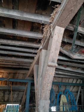 Grenen houten balken