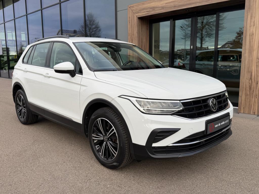 Volkswagen Tiguan 1.4 tsi dsg ehybrid life | leder | trekhaak | 360 camera 