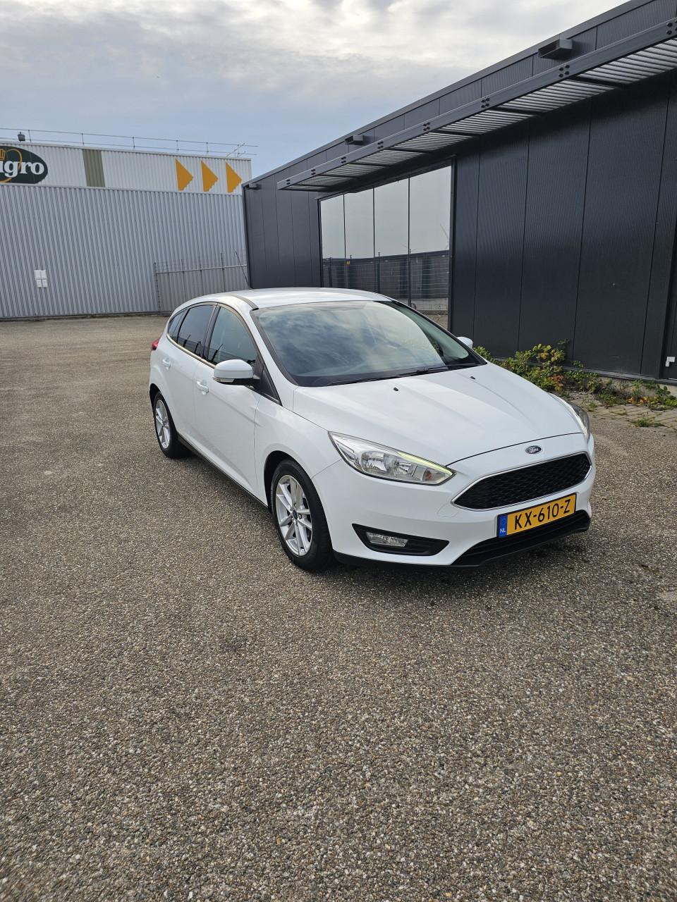 Ford Focus 1.0 Turbo EcoBoost 5-deurs - Zeer nette auto!