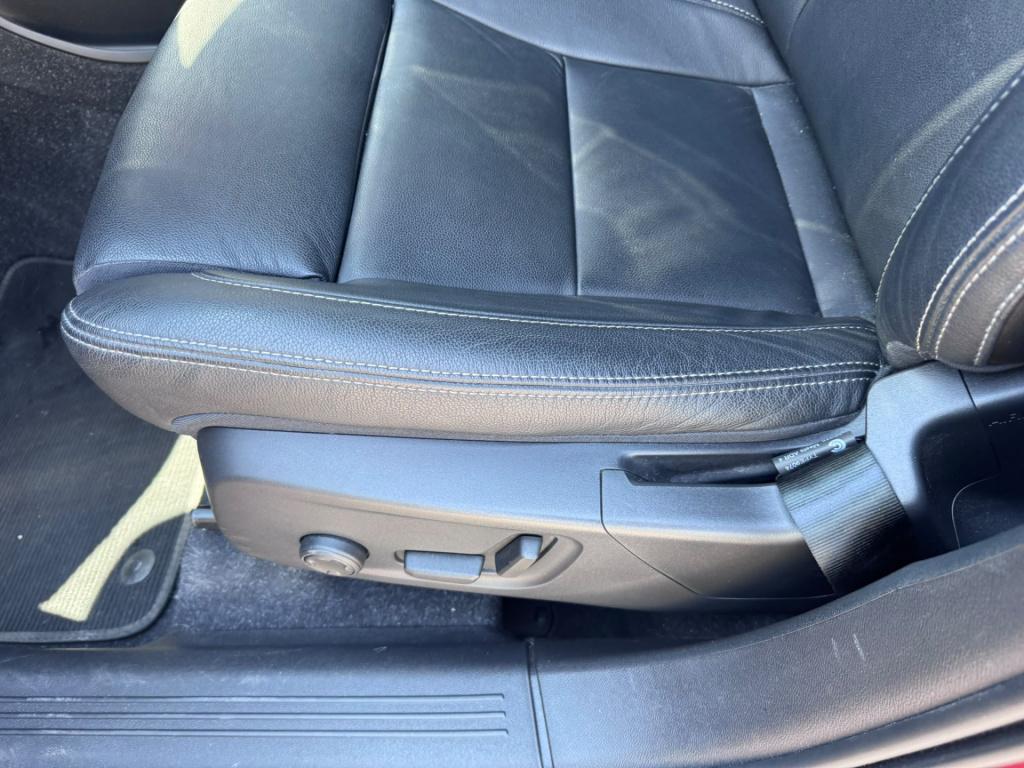 Volvo XC40 1.5 t5 recharge r-design