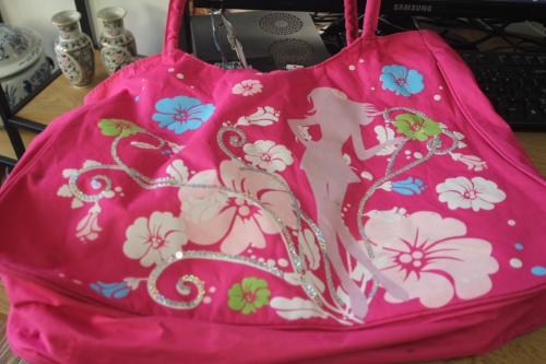 Rose tas, bloemen en vrouwtjes figuur