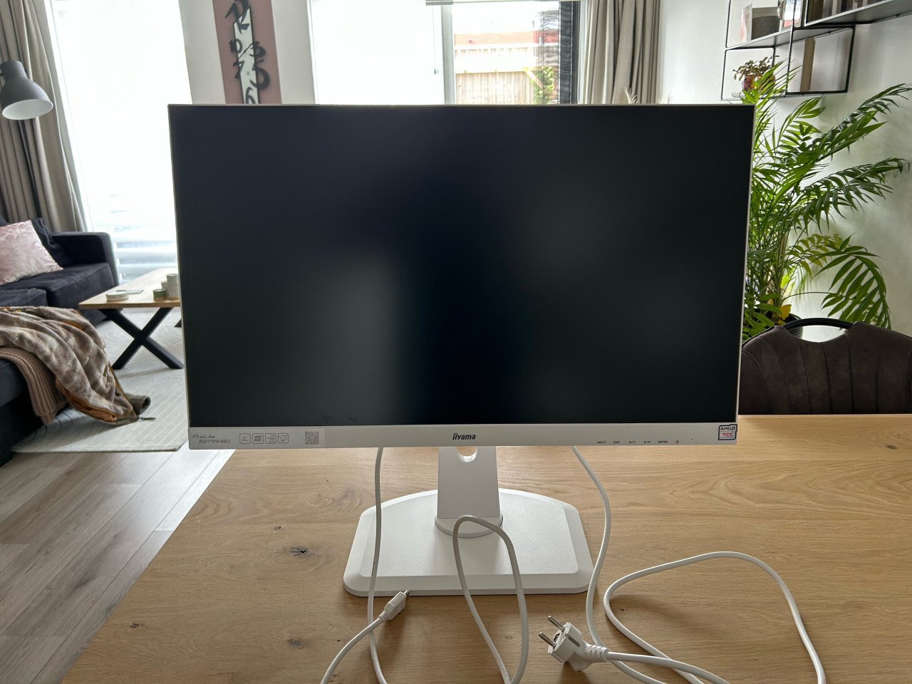 Monitor 27 inch