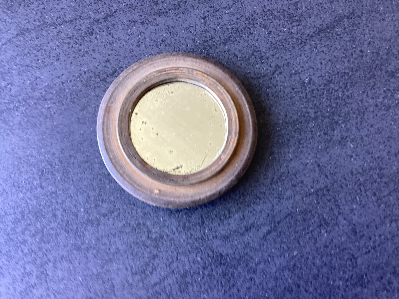 Vintage poederdoosjes. Aansteker. vergrootglas