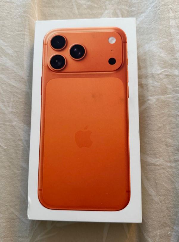 IPhone 17 Pro Max -5G- 512GB - Cosmic Orange - VERZEGELD -
