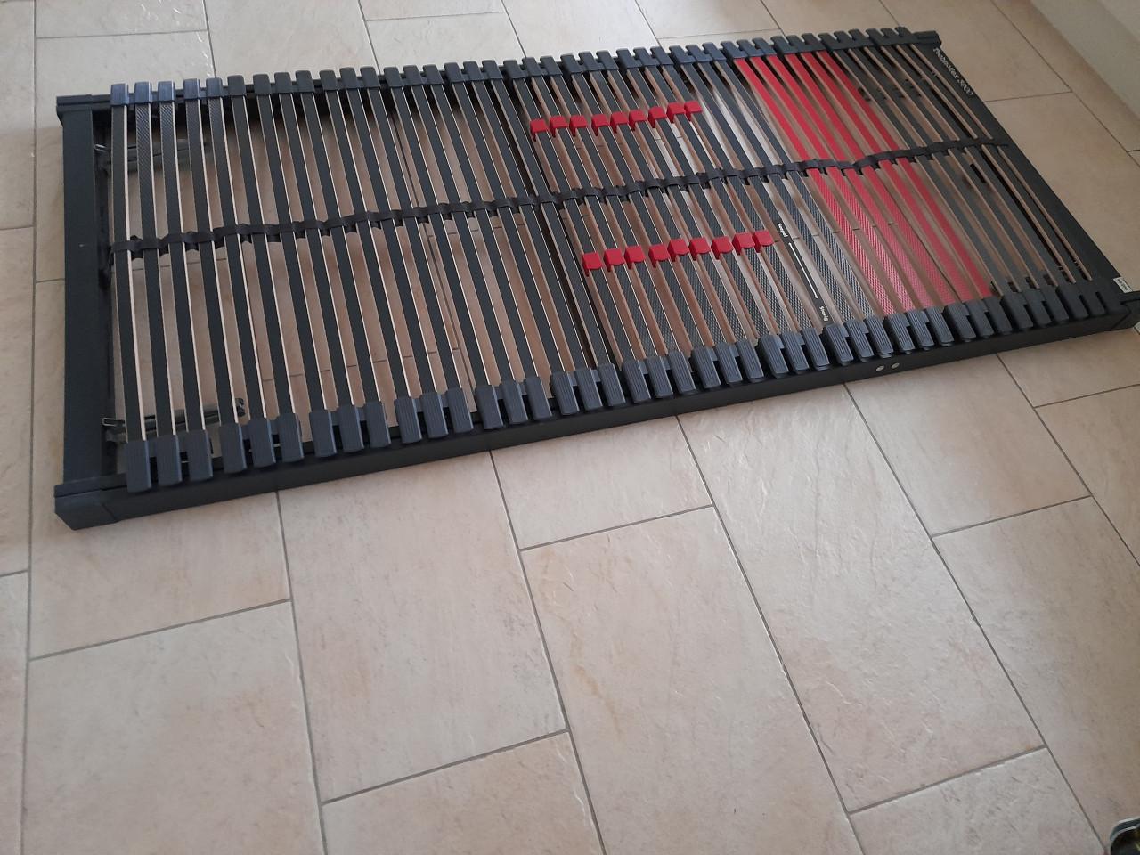 Lattenbodem (verstelbaar) 90 x 200 (in goede nette staat)