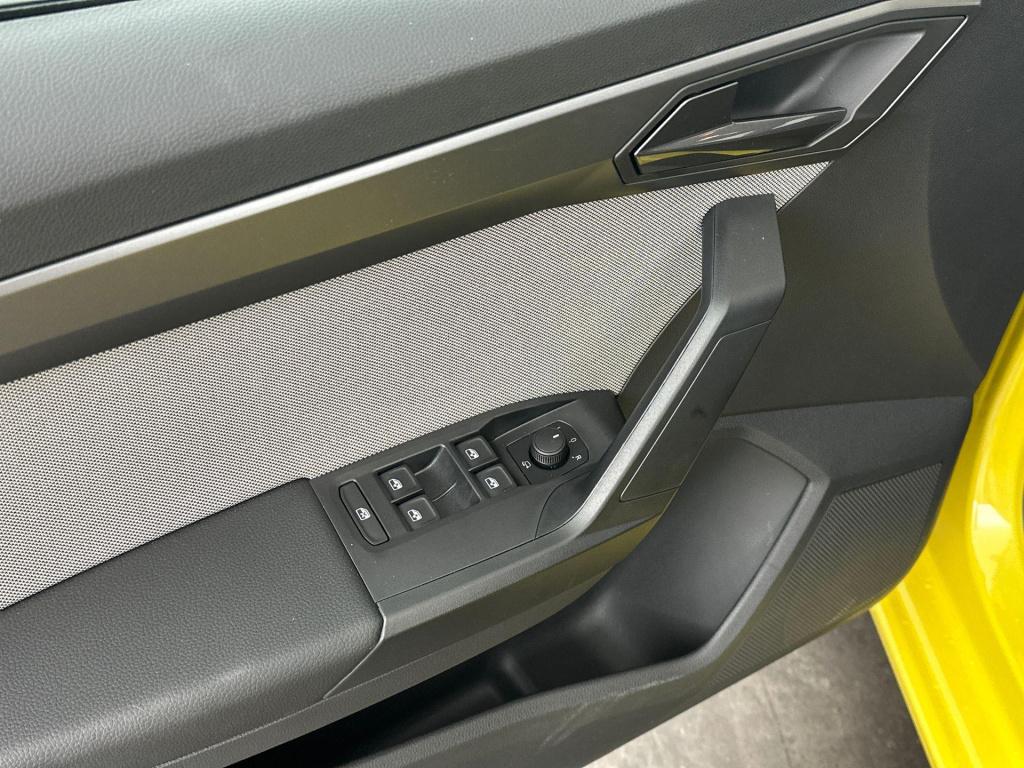 Seat Ibiza fr business connect 1.0 ecotsi 85 kw / 115 pk hatc