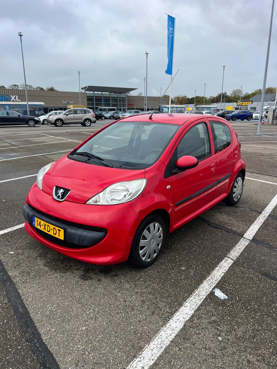 Peugeot 107 1.0 12V 5DR 2007 NIEUWE APK