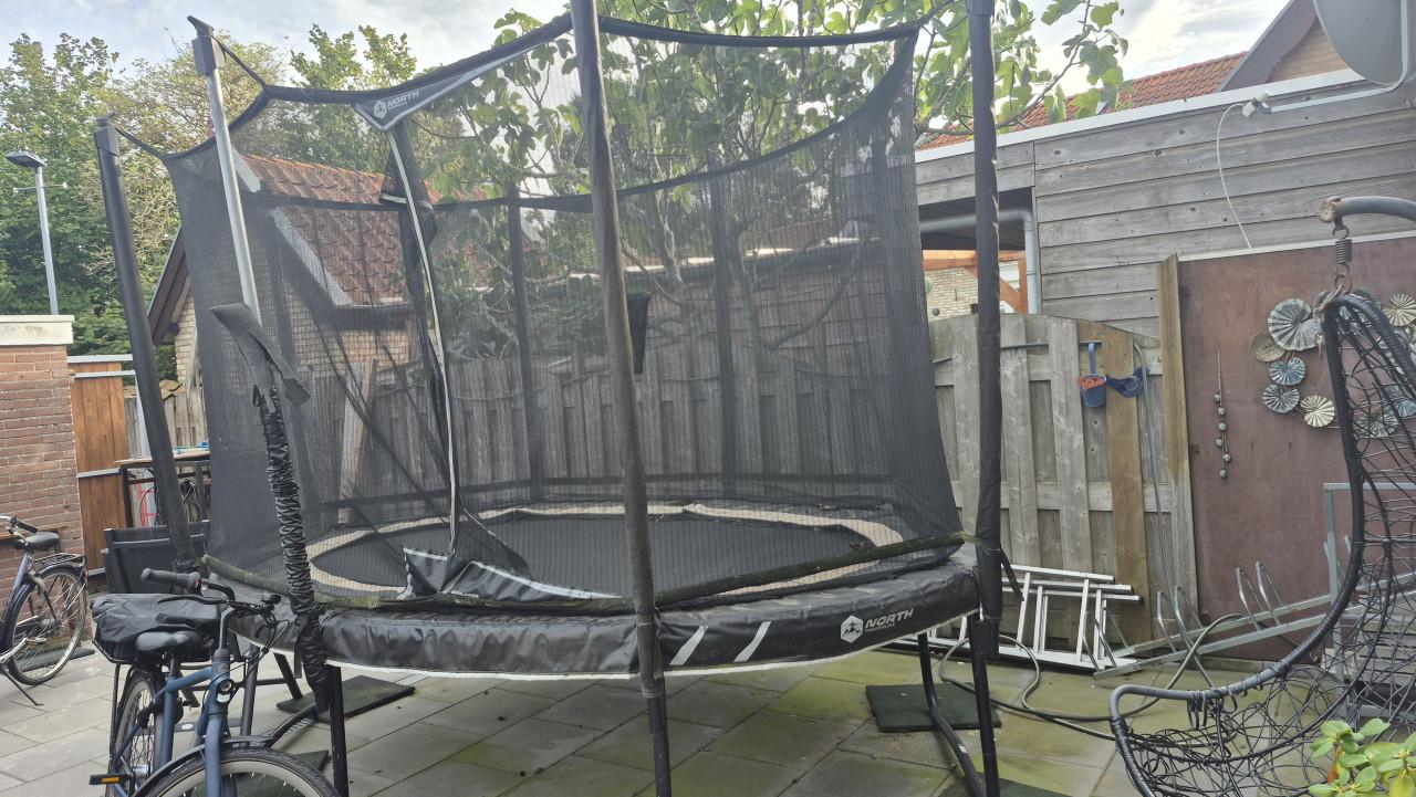 Trampoline