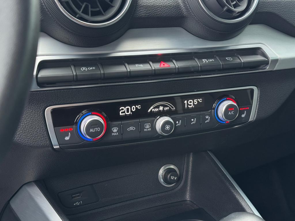 Audi Q2 35 tfsi sport * black pack * keyless * matrix led * stoelverwarming