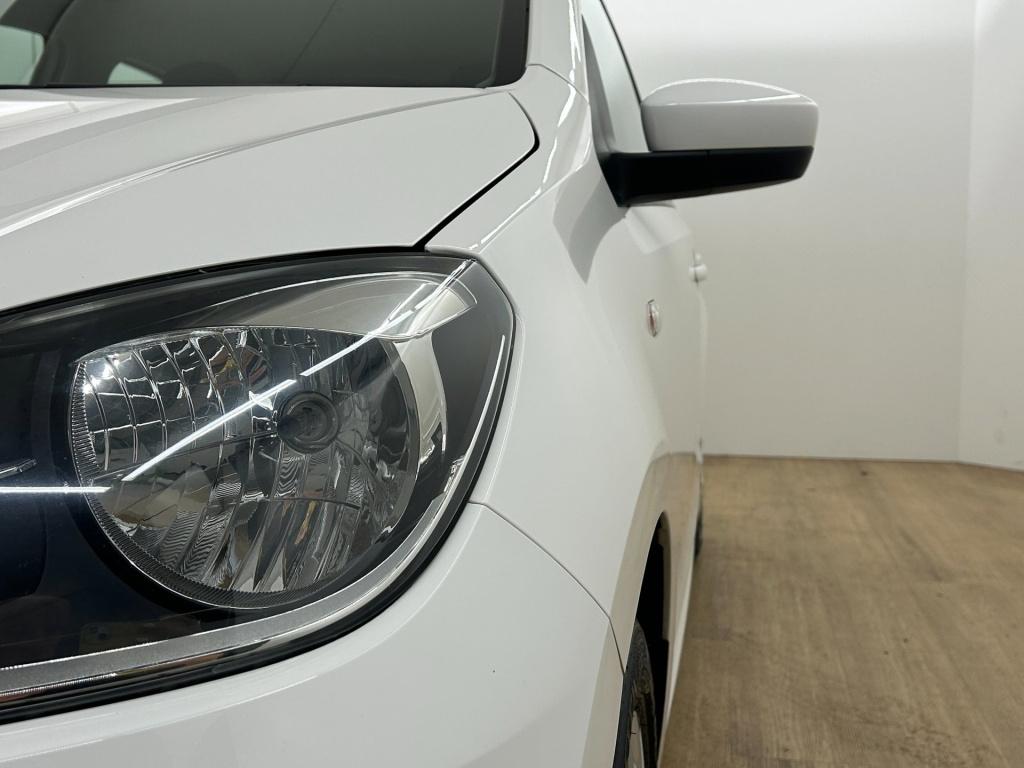 Volkswagen UP! occasion 1.0 move up! bluemotion | wit | tweedehands volkswa