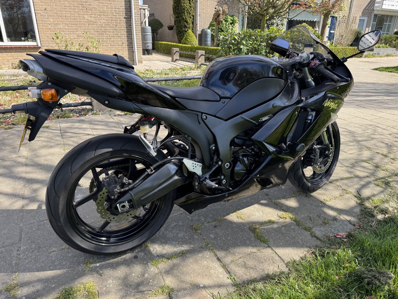 Hele mooie Kawasaki Ninja ZX 6R bouwjaar 2007 in een hele goede staat.