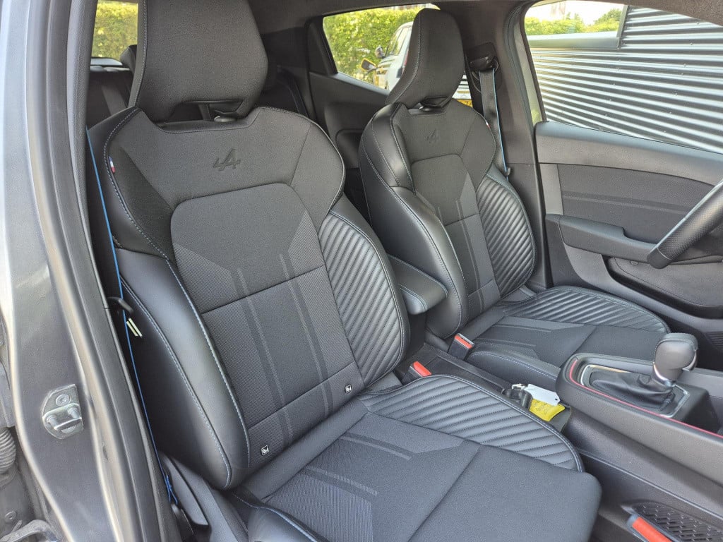 Renault Clio 1.6 e-tech full hybrid 145 esprit alpine