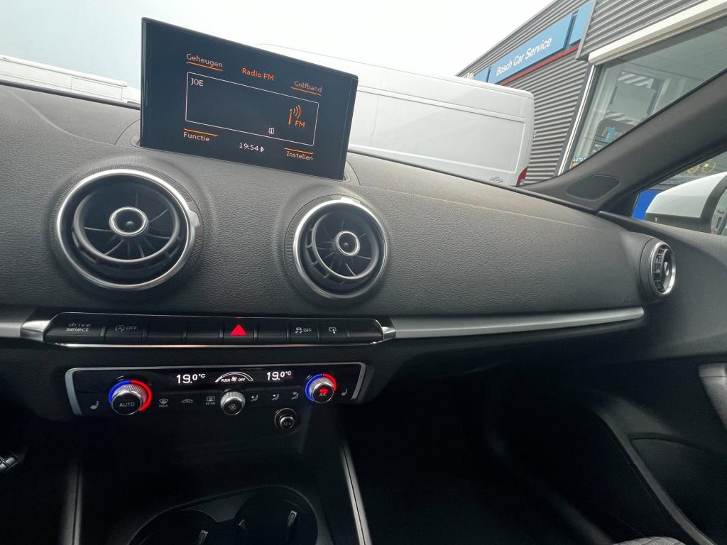 Audi A3 1.4 tfsi s-line ambition, div. extra's
