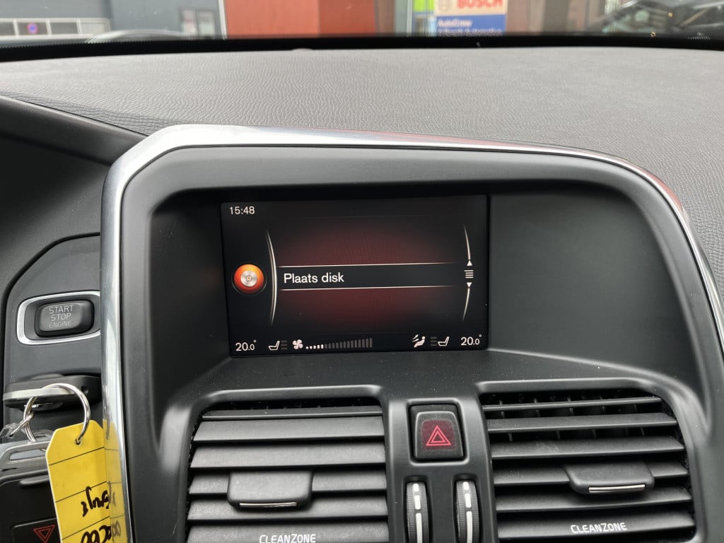 Volvo XC60 2.0 d4 fwd polar+ aut | leer | pano | zeer lage km. stand!