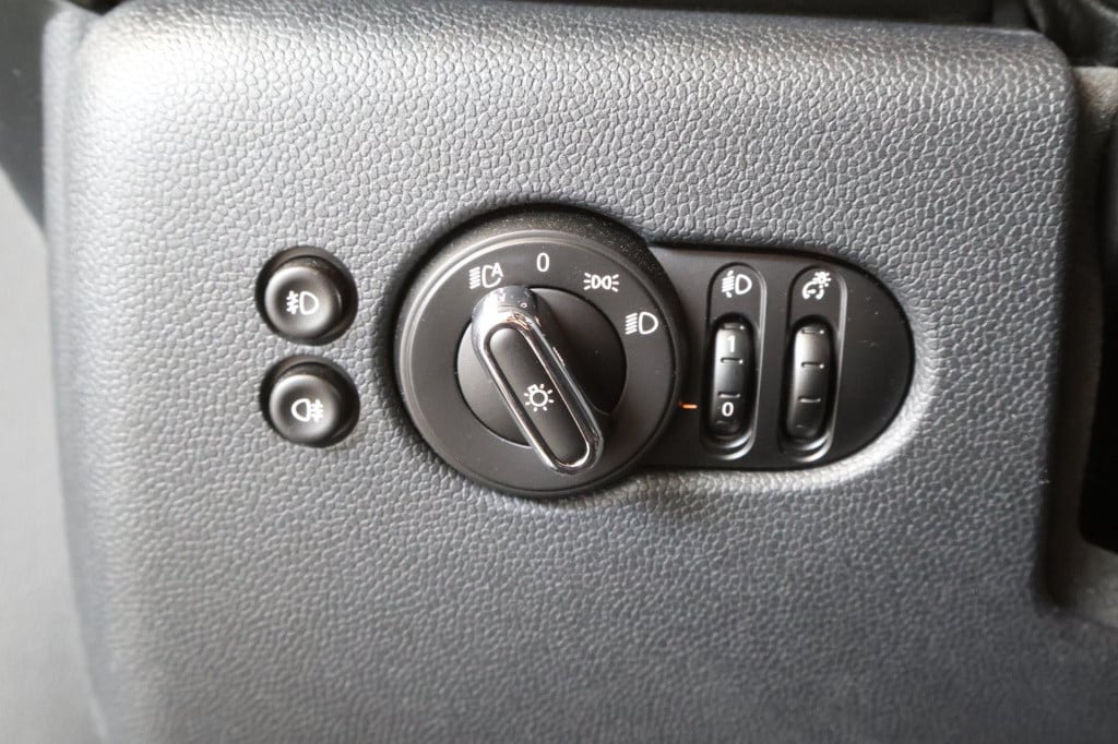 Mini Cooper mini 1.5 nl auto, airco, bluetooth,