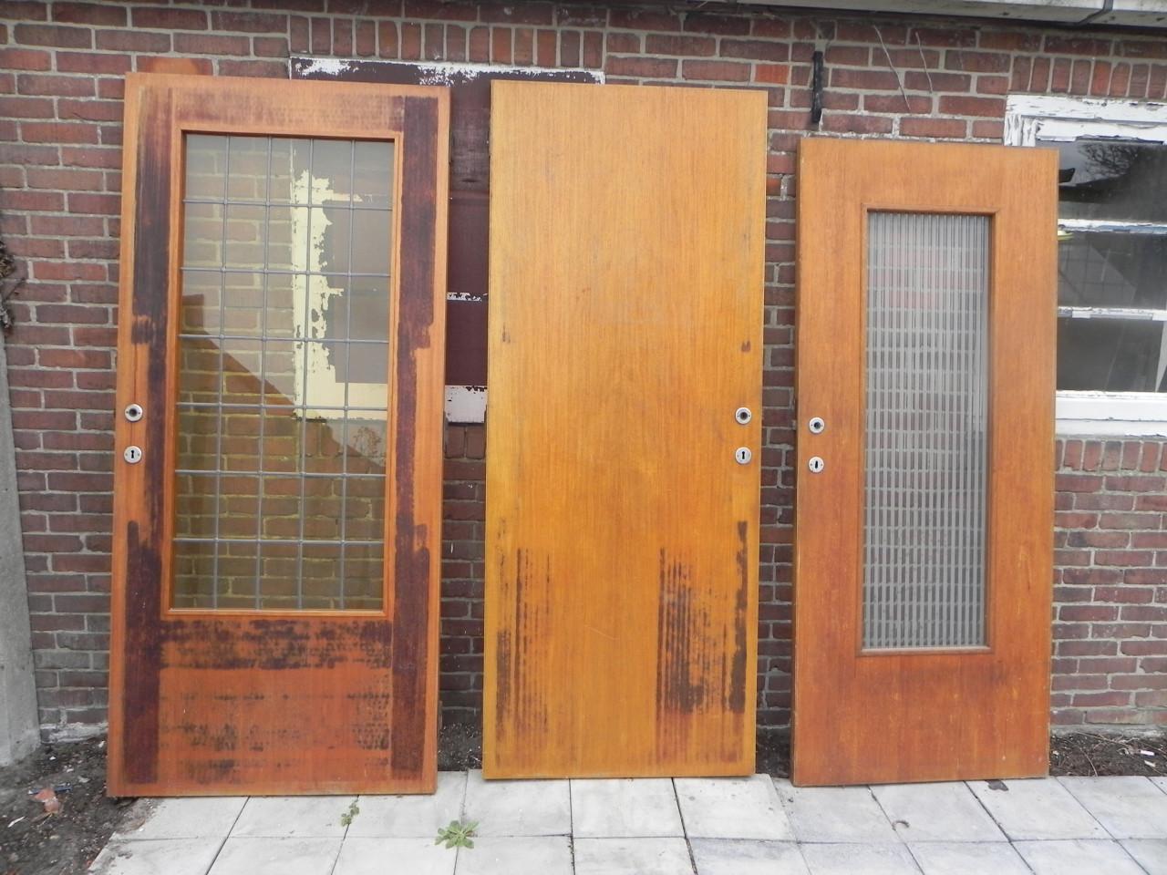 Te koop : drie antieke hardhouten binnendeuren