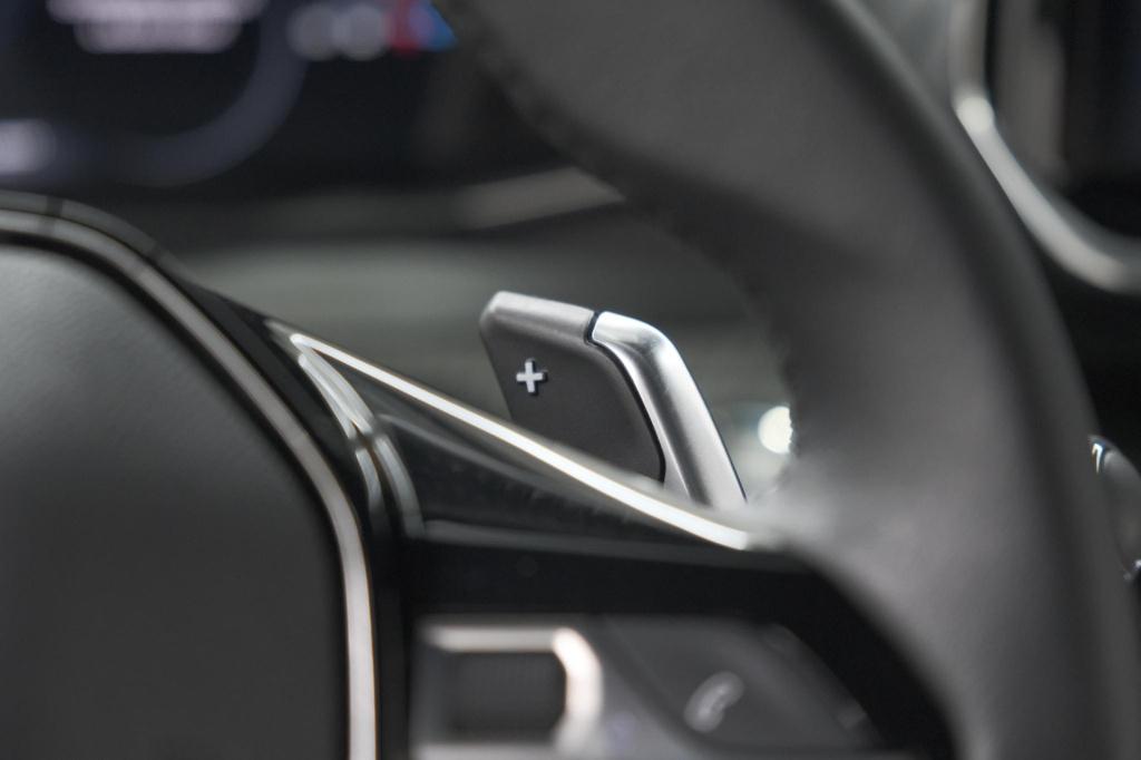 Peugeot 2008 puretech 130 eat8 allure | 360 camera | adaptieve cruise contr