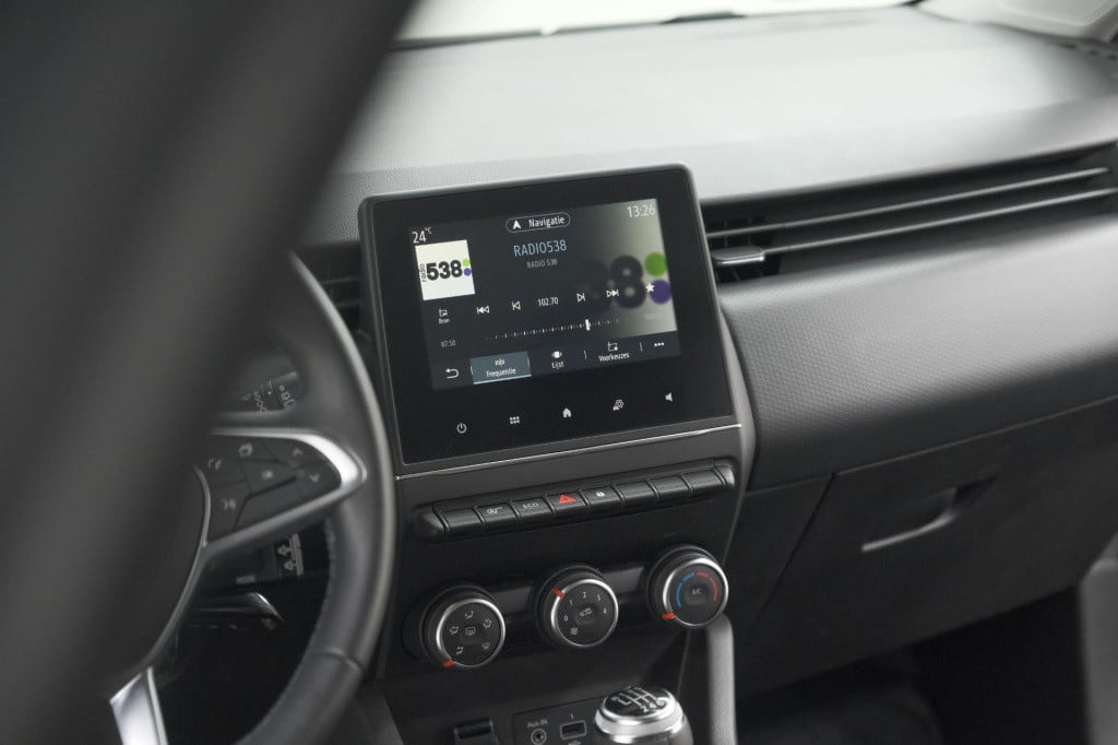 Renault Clio tce 90 equilibre | parkeersensoren | apple carplay | navigatie