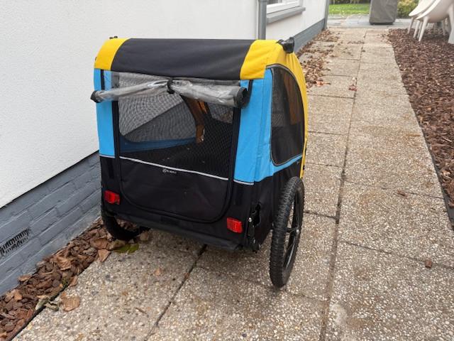 Hondenkar inclusief verbindingsstuk met fiets