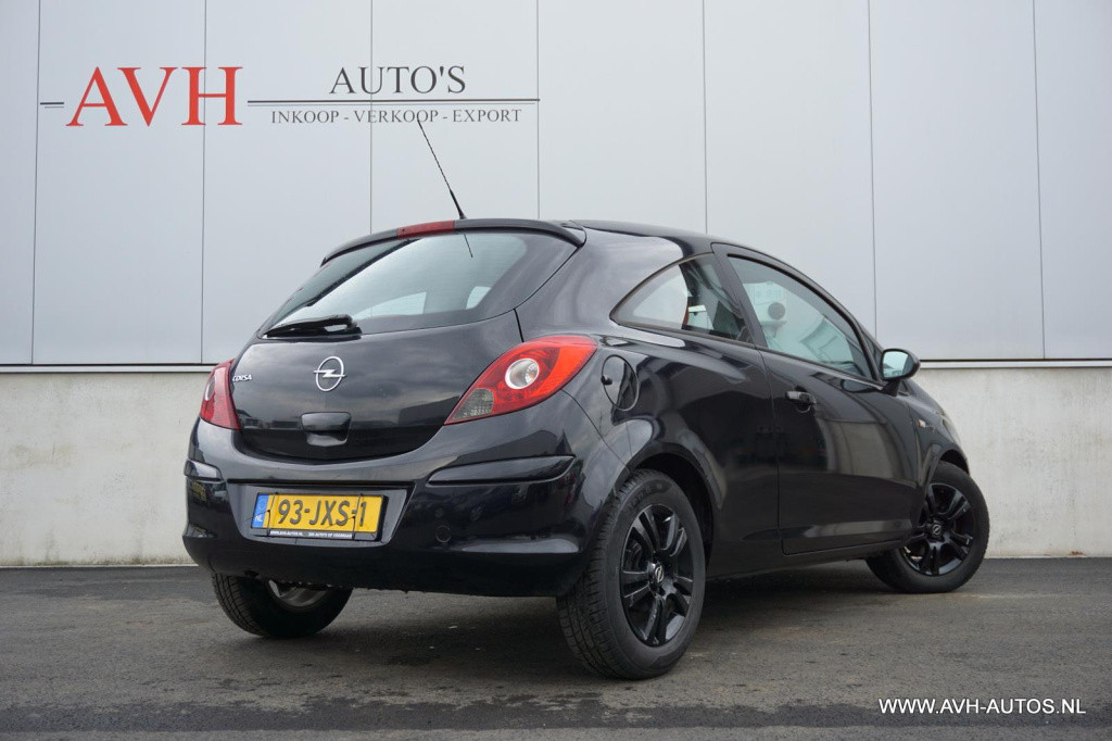 Opel Corsa 1.2-16v enjoy
