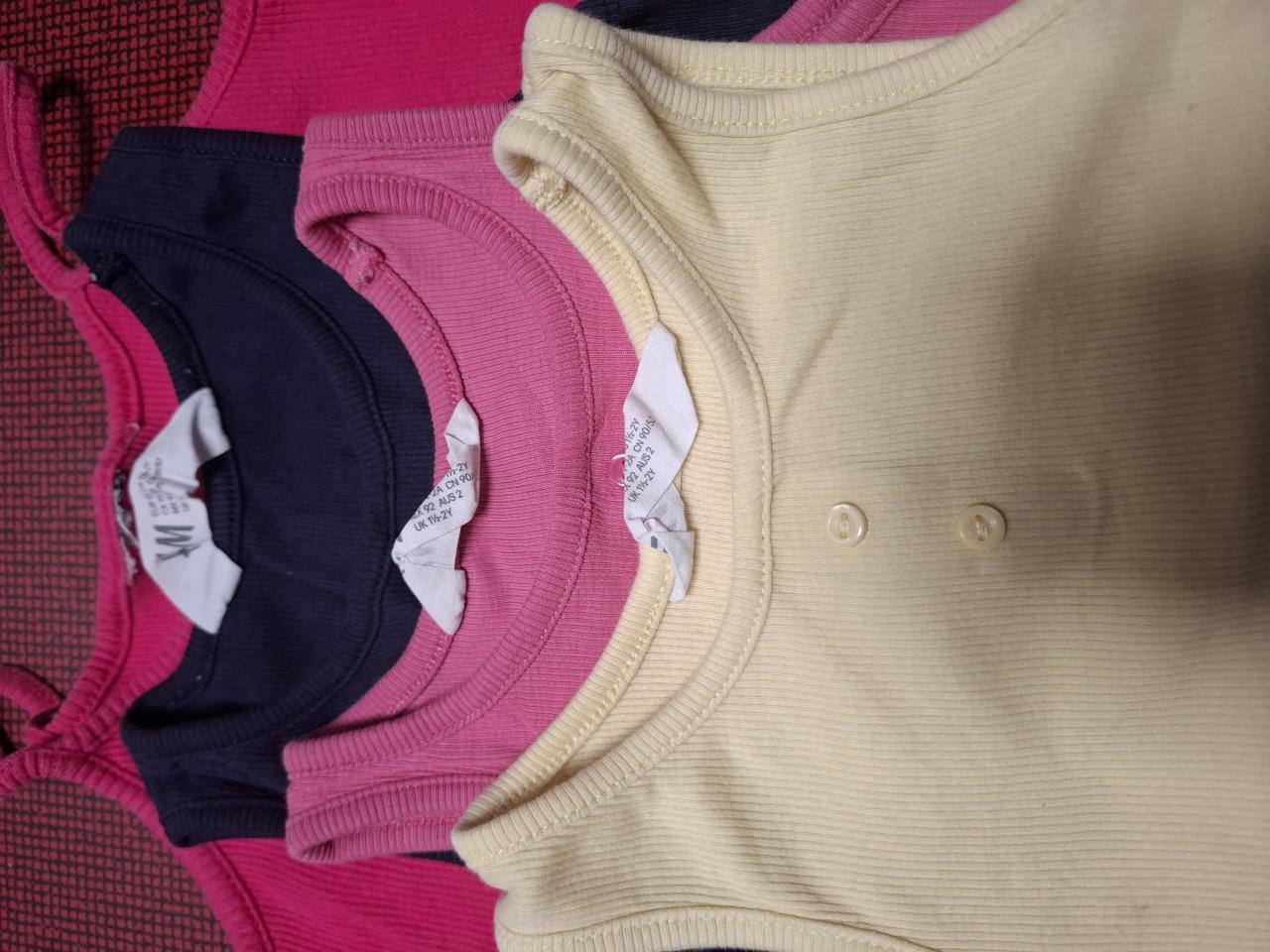 Meisjes hemdjes maat 92