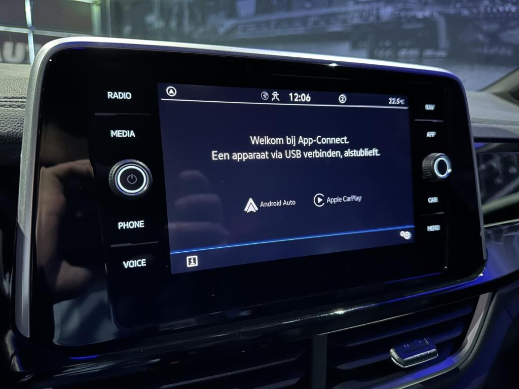 Volkswagen T-roc 1.5 tsi r-line edition *keyless*winterpakket*camera*