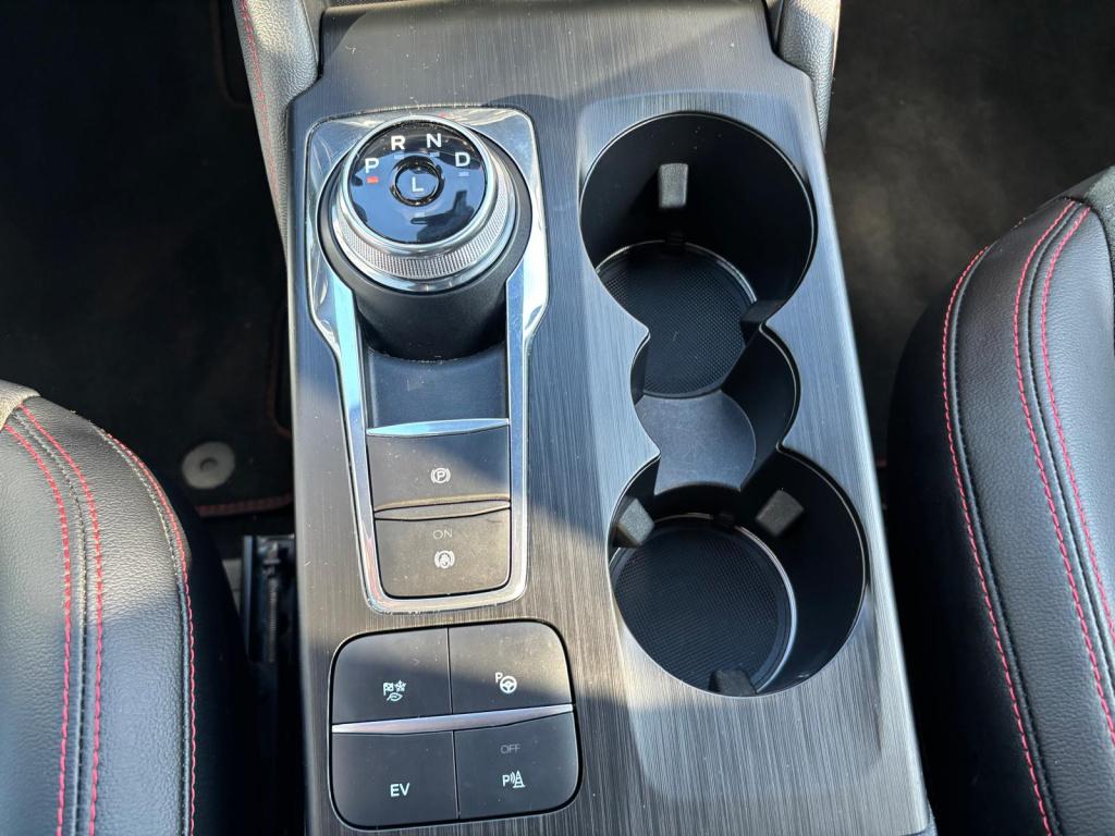 Ford Kuga 2.5 phev 225pk st-line x, winterpakket