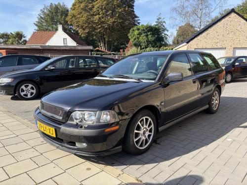 Volvo v40 1.6 2003 airco apk