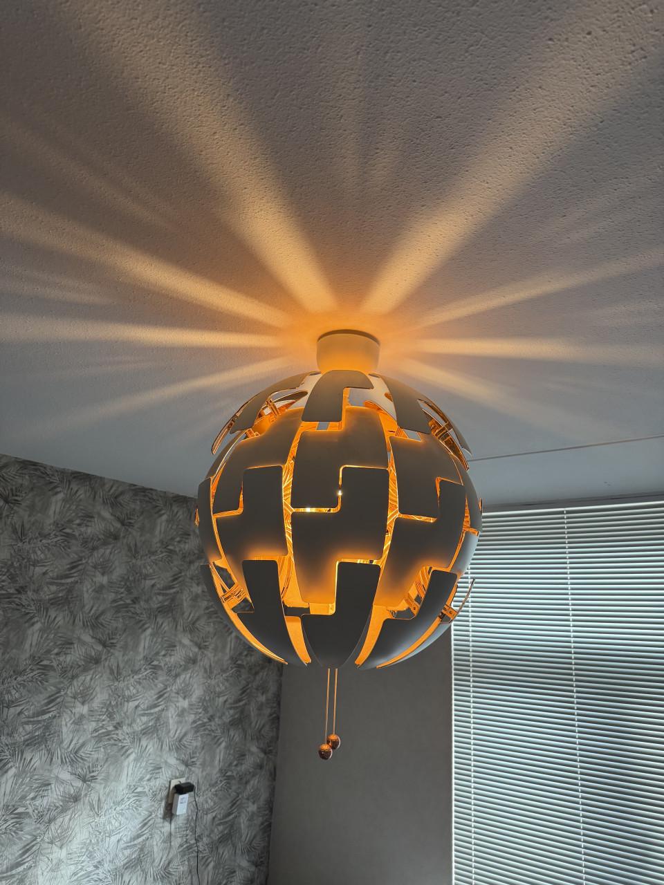 2 mooie goud/witte Ikea lamp