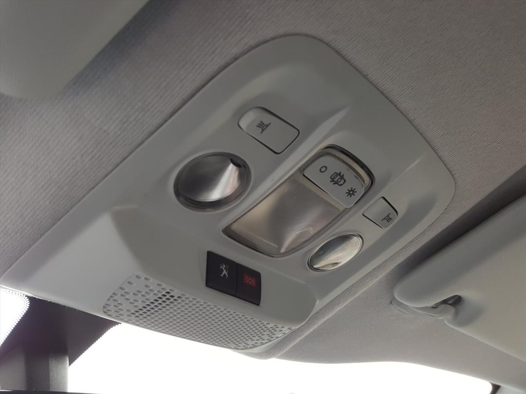 Peugeot 208 1.2 puretech 82pk active navigatie | apple carplay & android | 